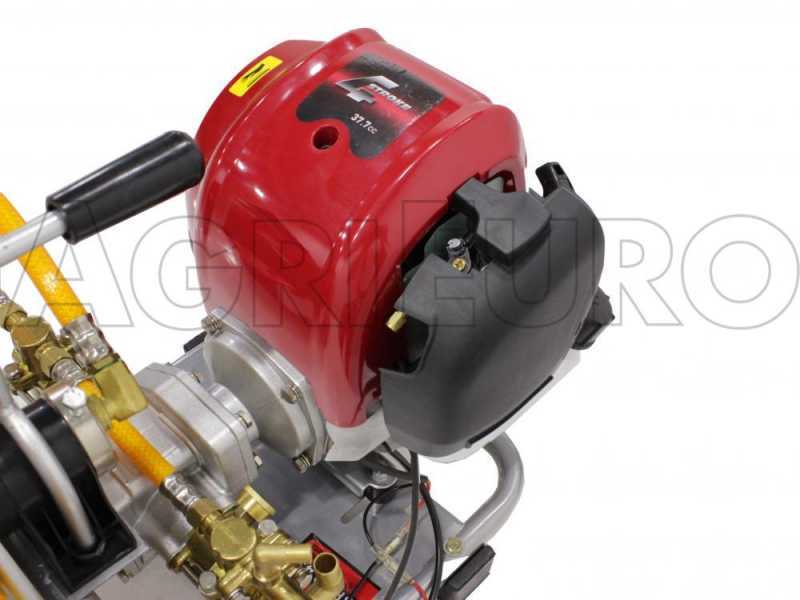 Pompe à eau thermique Ruris MP40 à moteur thermique 4 temps de 97cm3  délivrant une puissance de 2,5 Cv.